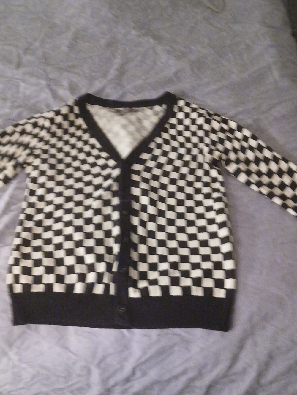 Hetitage Vintage Checkered Sweater